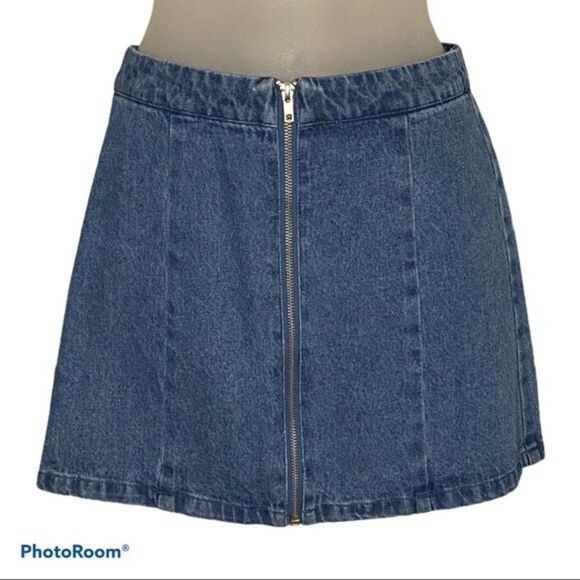 Forever 21 Mini Jean Zipper Skirt Size S - Picture 1 of 4